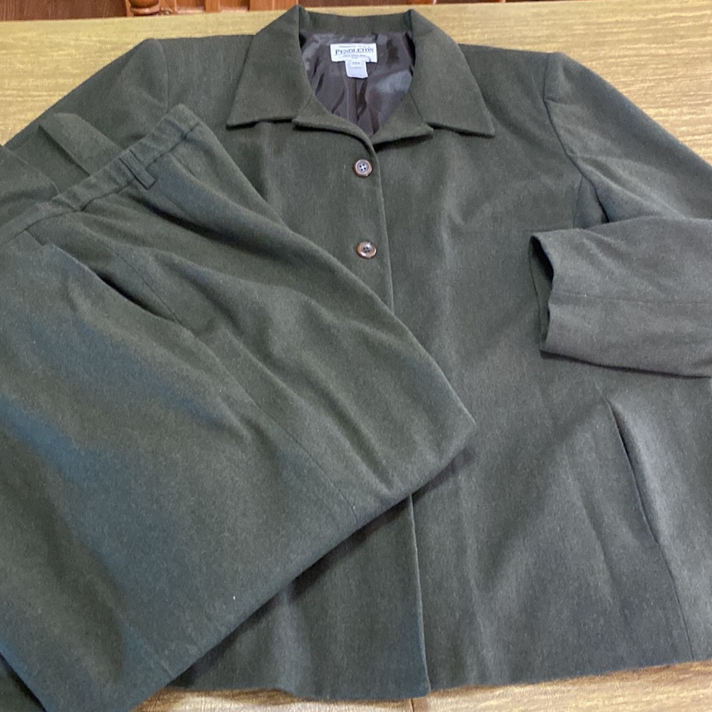 Green Pendleton Lined Virgin Wool Career Pant Sui… - image 1